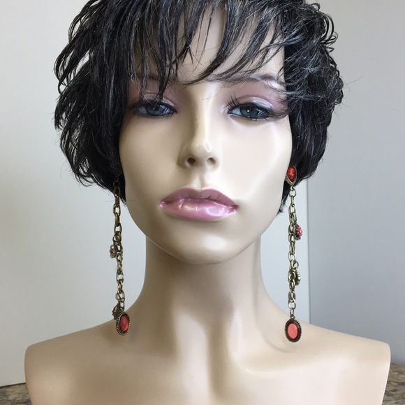 Antique Gold & Flower Dangle Earrings - Picture 5 of 8